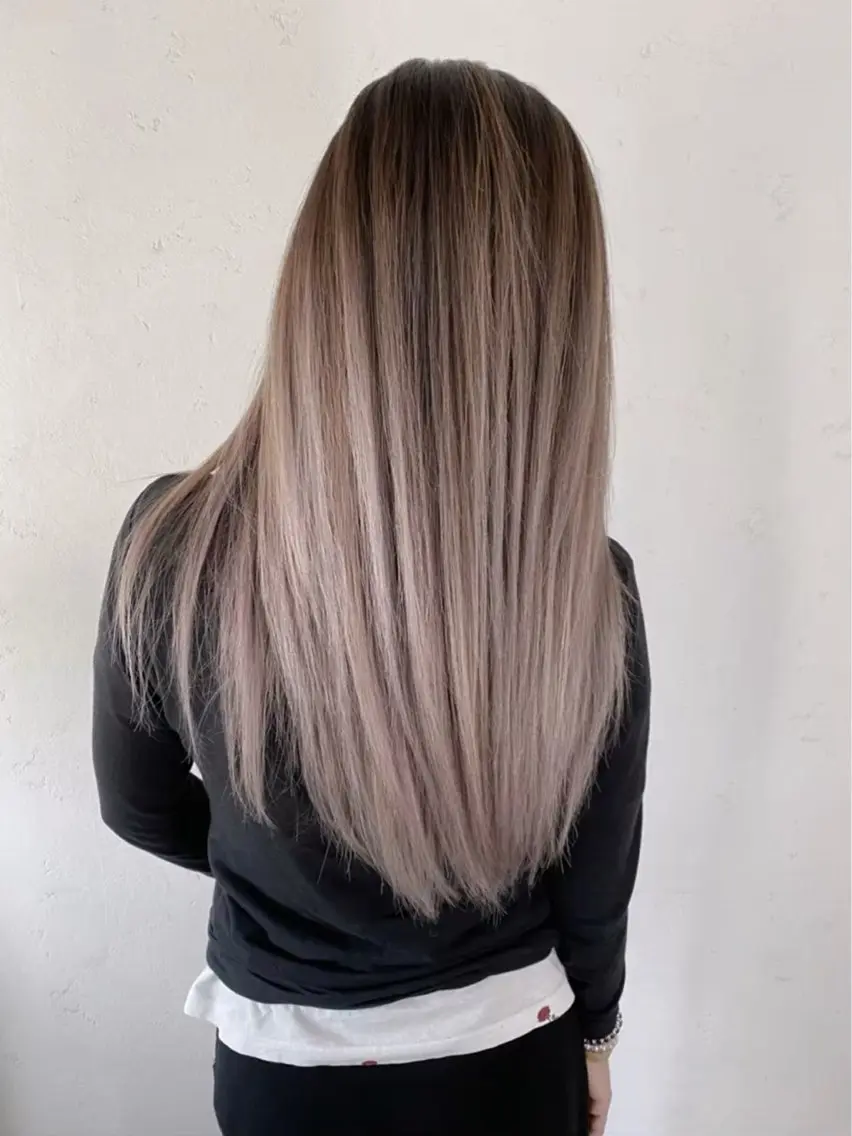 ロング カラー バレイヤージュ ブリーチ ケアブリーチ デザインカラー 髪質改善 京都駅/透明感カラー 🖤sakiのヘアスタイル