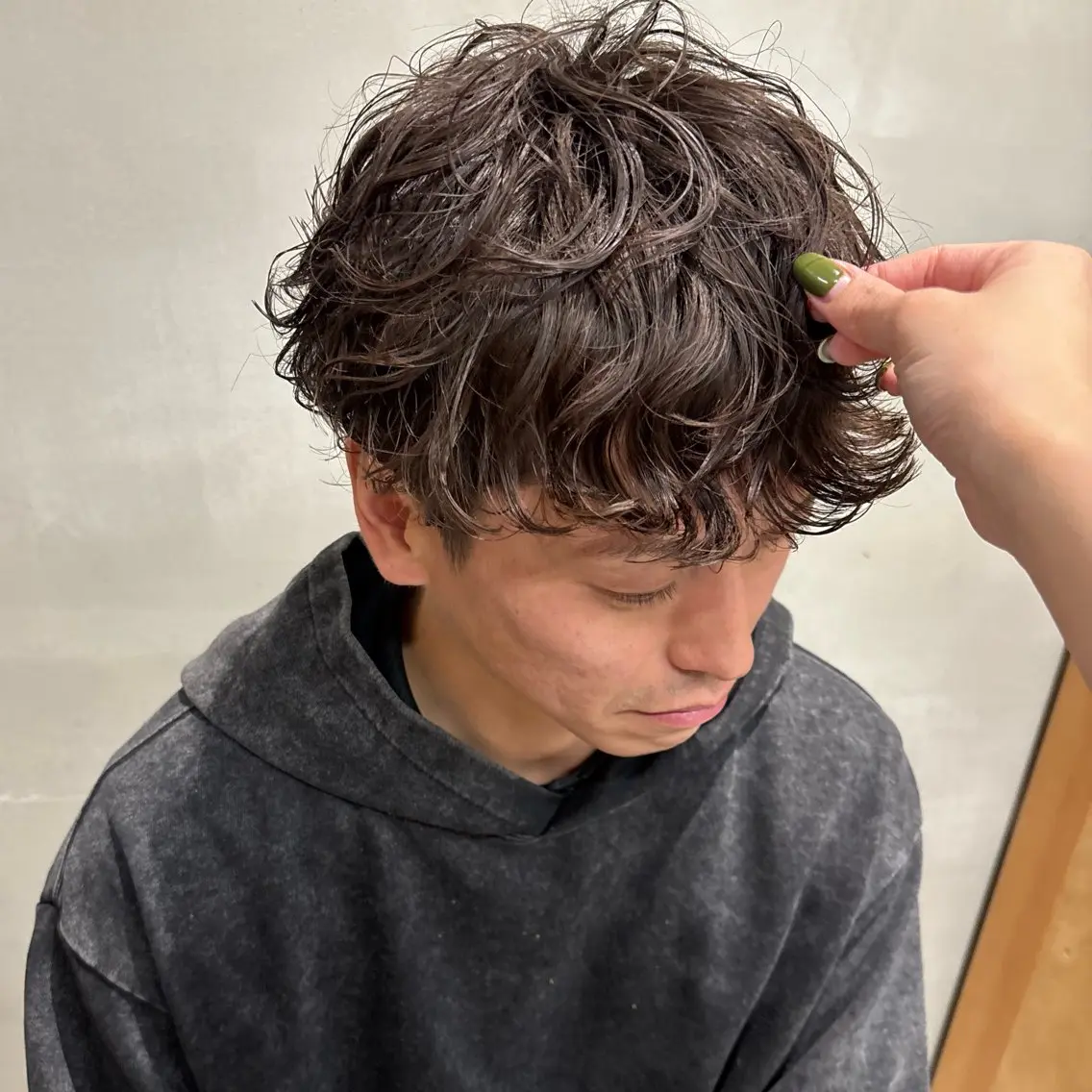 パーマ メンズ 瑠己杏 :ボブ/ ハイトーンワンカラーのヘアスタイル