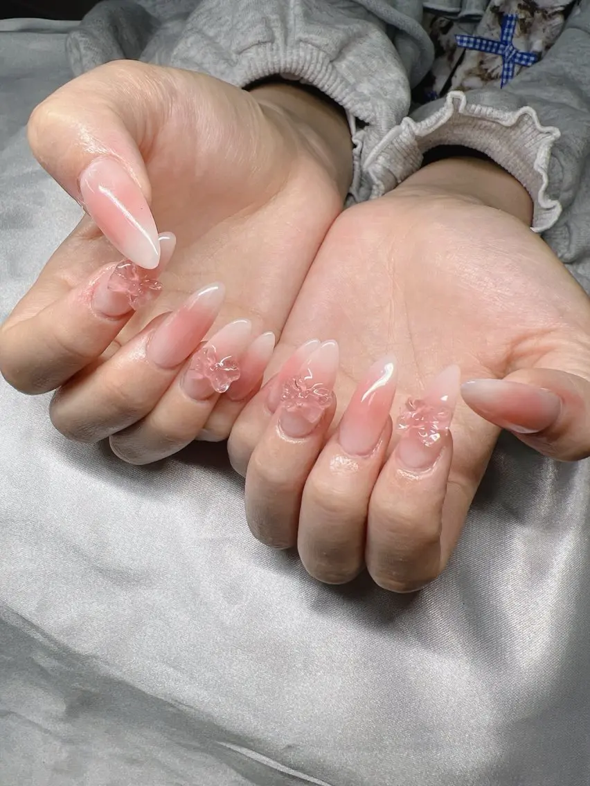 ネイル 長さ出し グラデーション 卒業式 キラキラネイル マグネットネイル ハンドネイル Lee Nailsのネイルデザイン