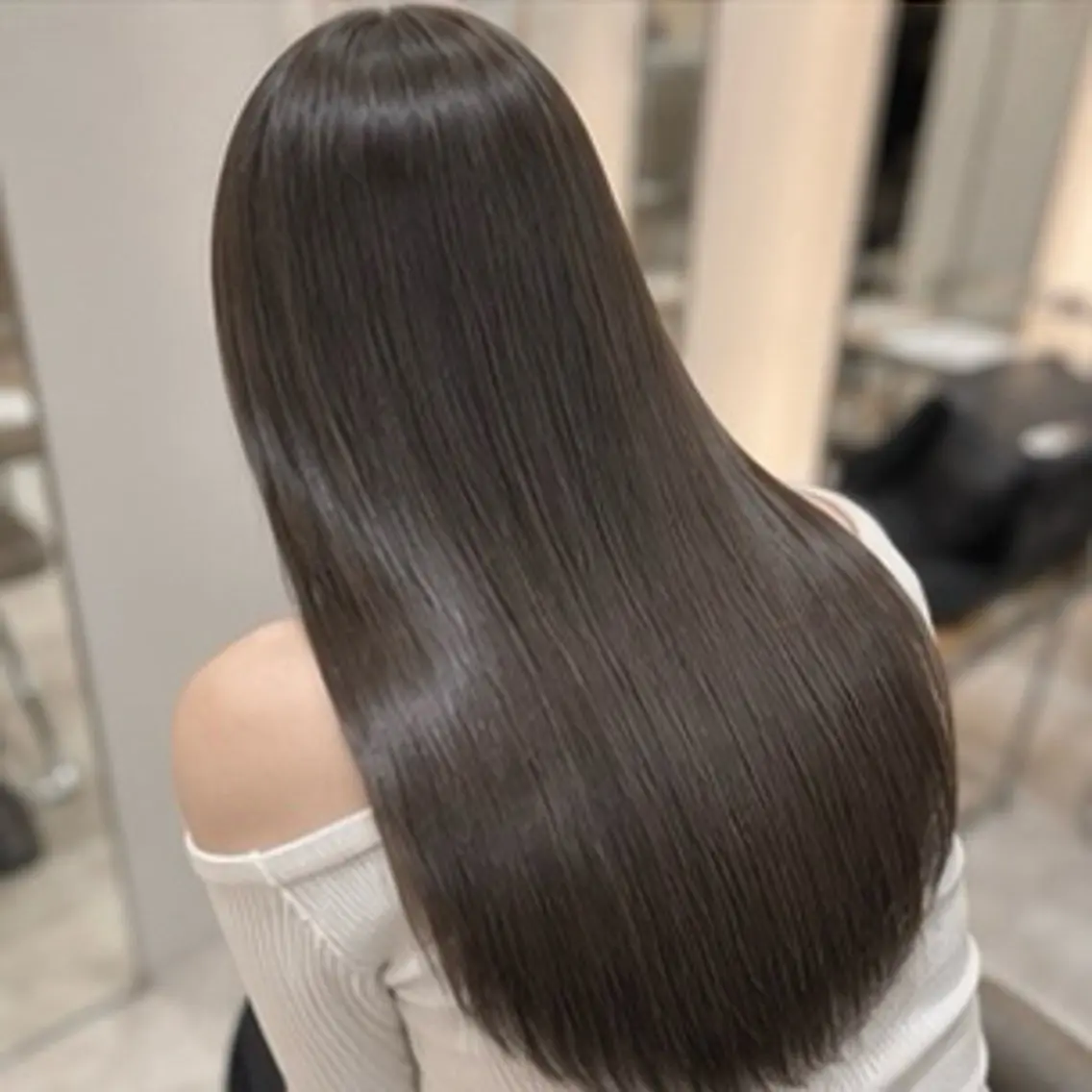 ロング 縮毛矯正 カット ヘアカラー 縮毛矯正 👑髪質改善/透明感 カラー/レイヤー/Uのヘアスタイル