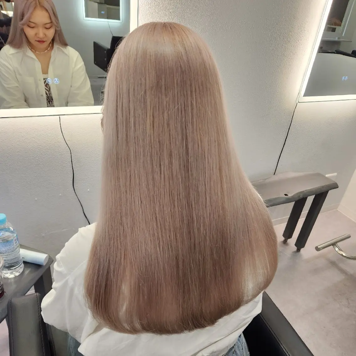 ロング カラー ハイトーンカラー ヘアカラー ツヤ髪✨縮毛矯正 ハイトーンカラーのヘアスタイル