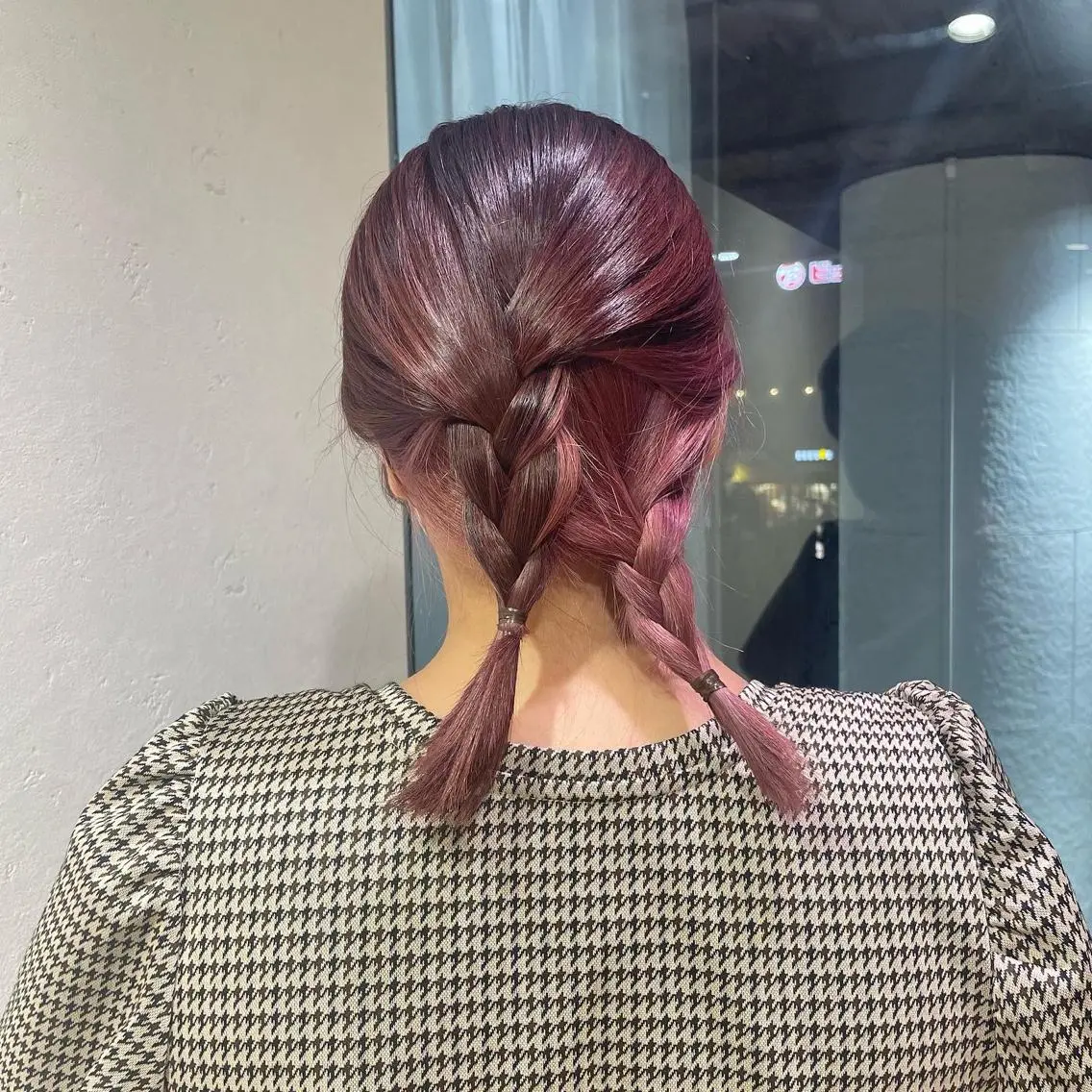 ミディアム 前田 菜奈子のヘアスタイル