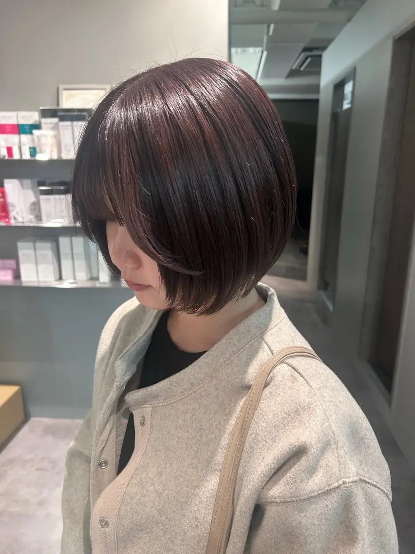 ショート カラー 顔周りカット レイヤーカット やの ゆきなのヘアスタイル