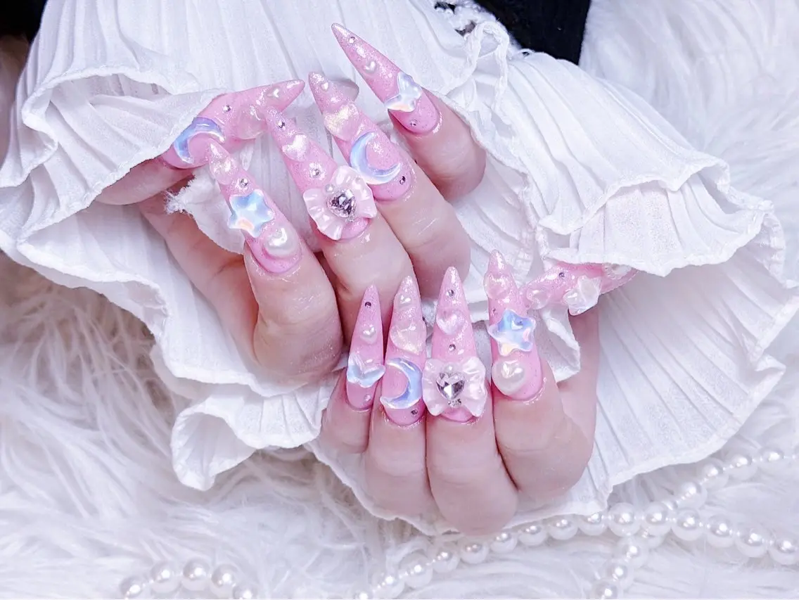 ネイル チークネイル 長さ出し フラワーネイル フレンチネイル ガーリー ハンドネイル NEW NAIL 池袋のネイルデザイン