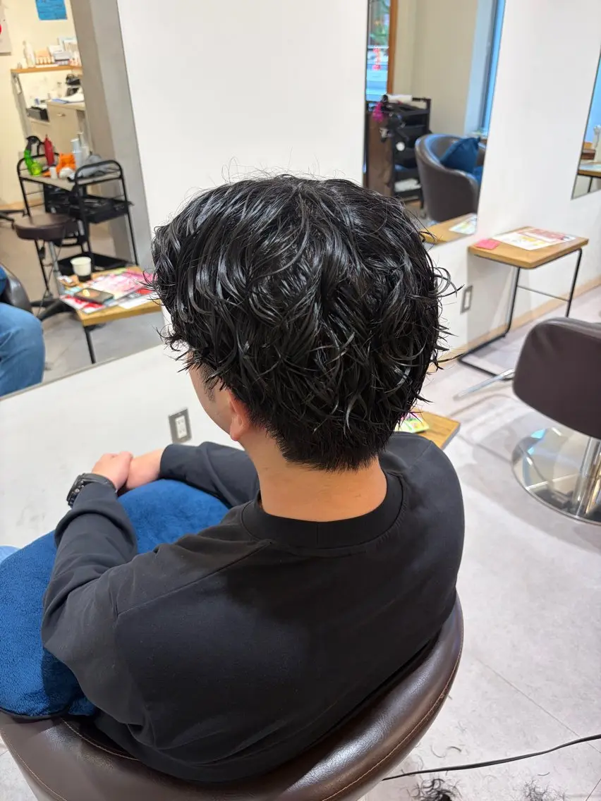 パーマ メンズ カット パーマ 荒井 茉凜のヘアスタイル