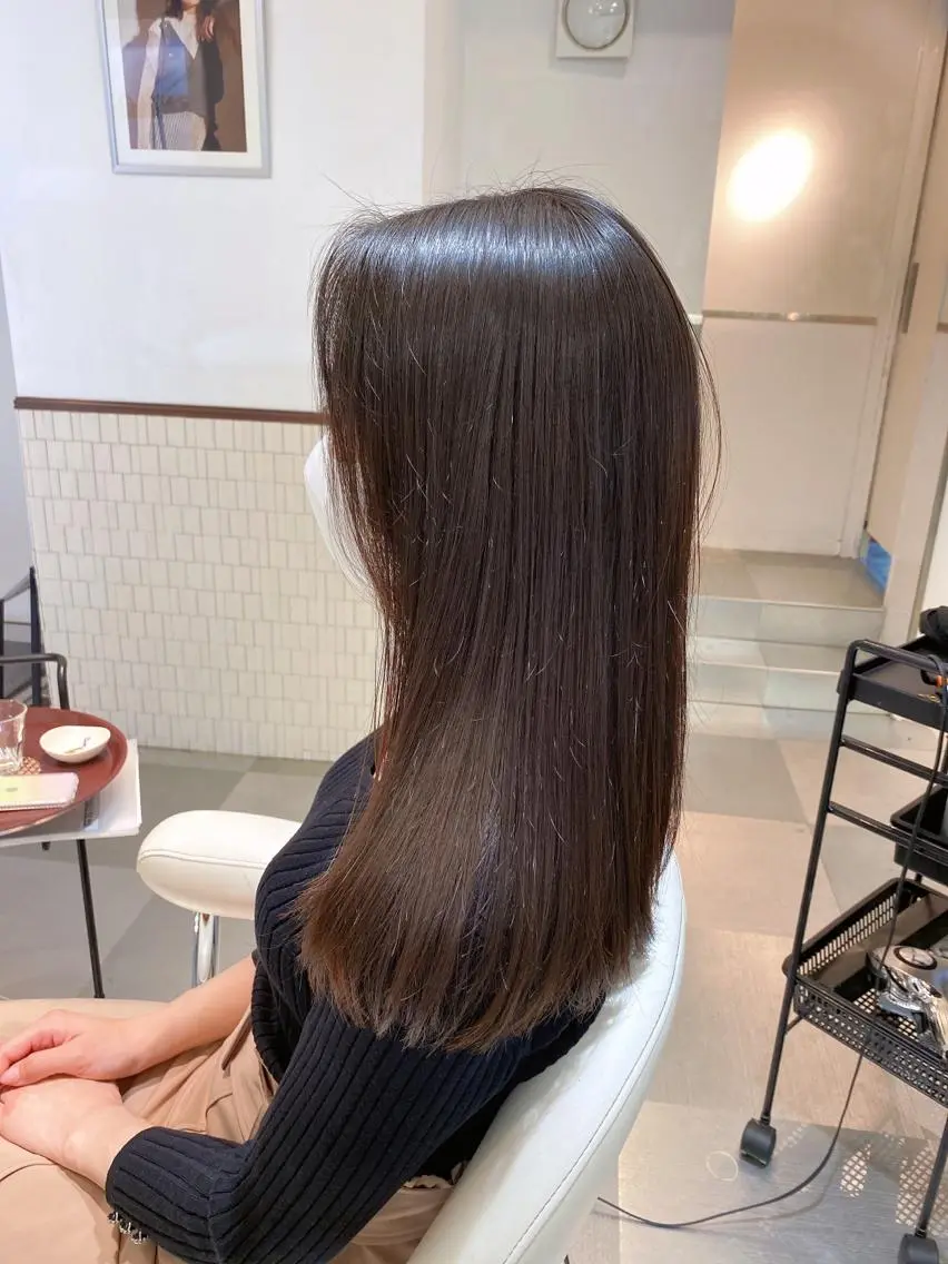 カット&ストレート&前処理トリートメントの写真
