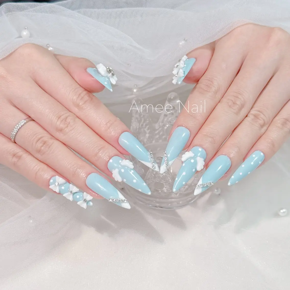 ネイル 成人式 ロングネイル マグネットネイル 大理石ネイル(マーブル) リボン ハンドネイル Amee Nail Salonのネイルデザイン