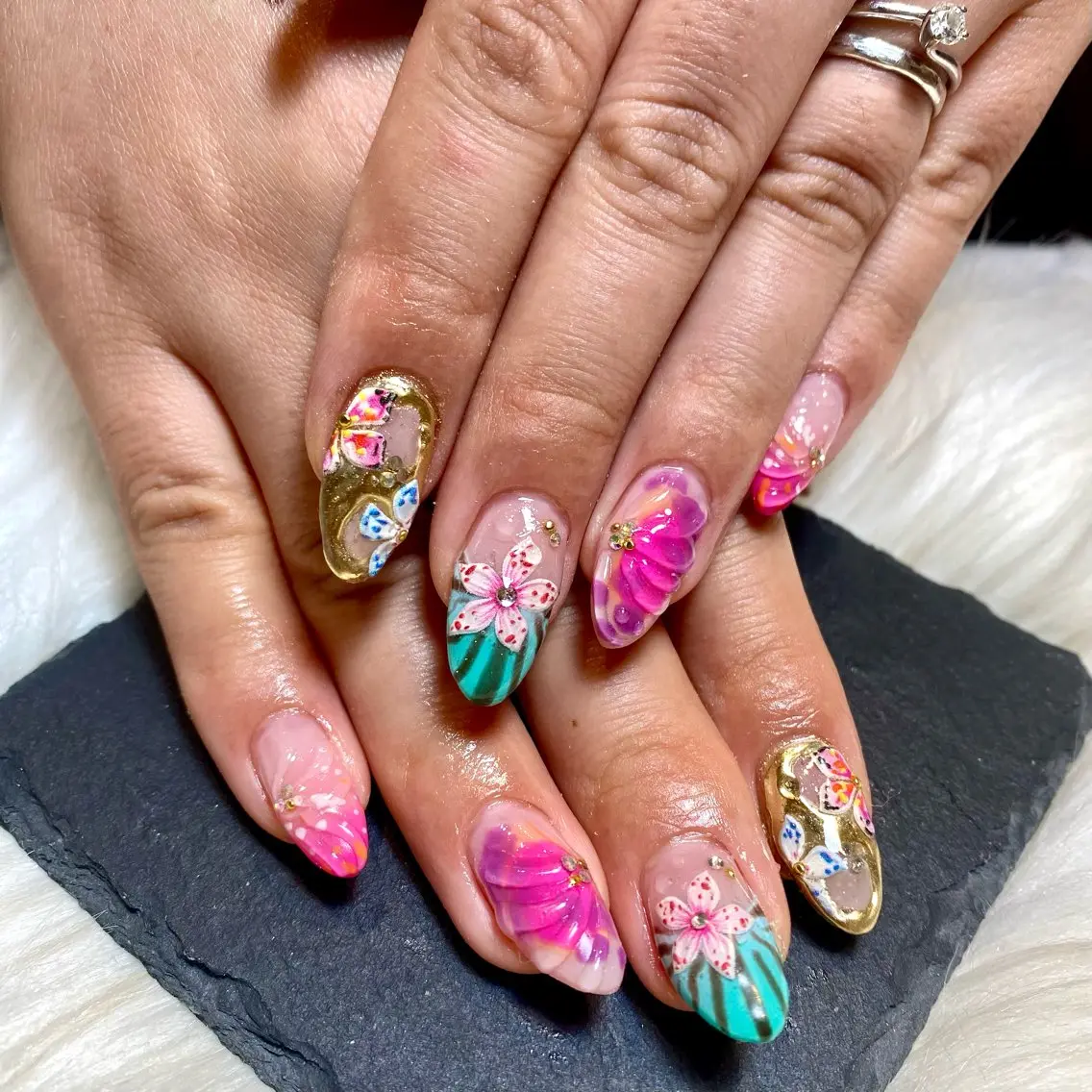 ネイル ハンドネイル FREEME 🌼アビのネイルデザイン