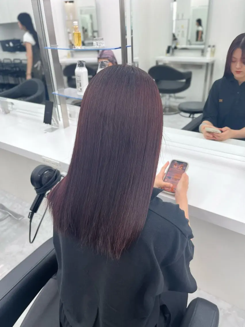 セミロング カラー Zina熊本🫧 Kurehaのヘアスタイル
