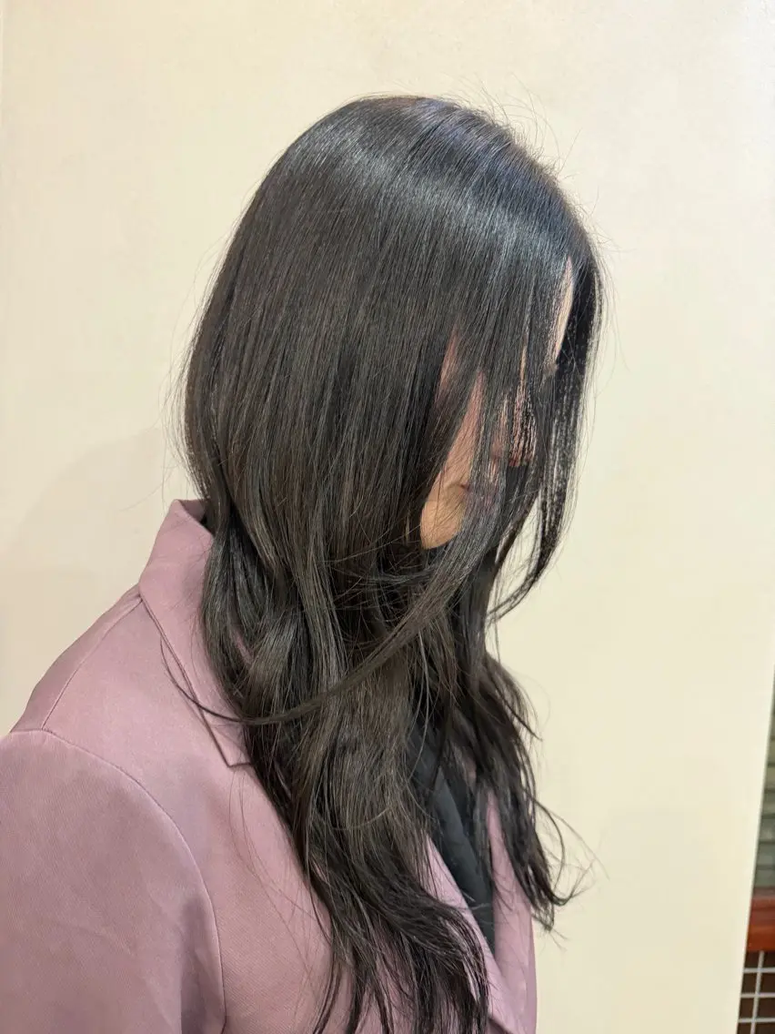 ロング カラー ヘアアレンジ 明石 ひなたのヘアスタイル
