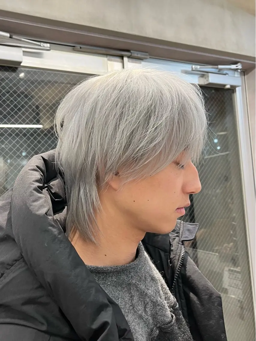 ミディアム ウルフカット 小菅 凌那のヘアスタイル