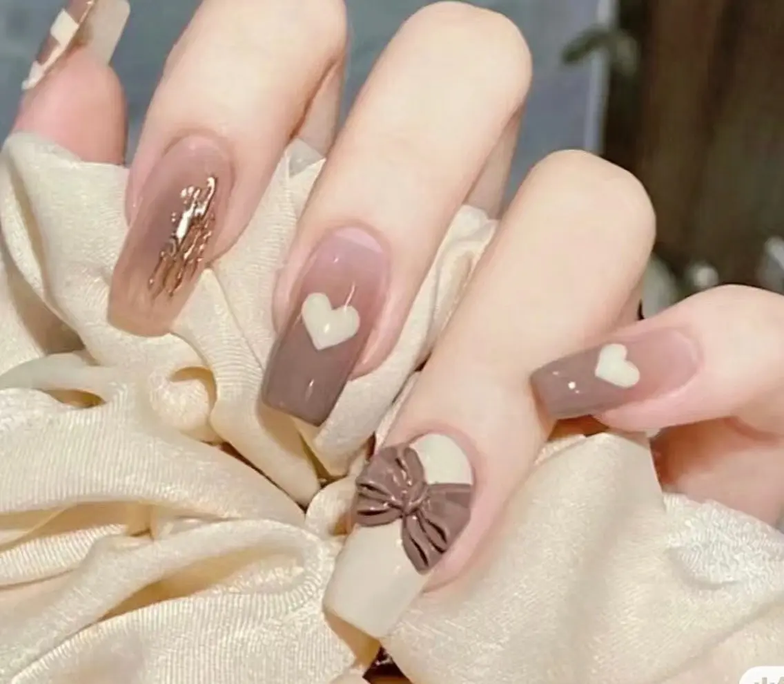 ネイル 💫🌸💕リサ nail ⭐️✨のネイルデザイン