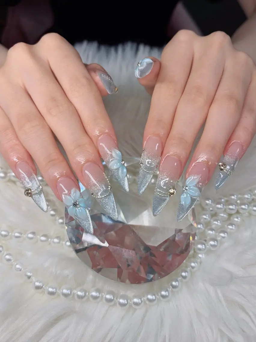 ネイル アートネイル オーロラネイル チークネイル 長さ出し フットネイル ハンドネイル Chan nailsのネイルデザイン