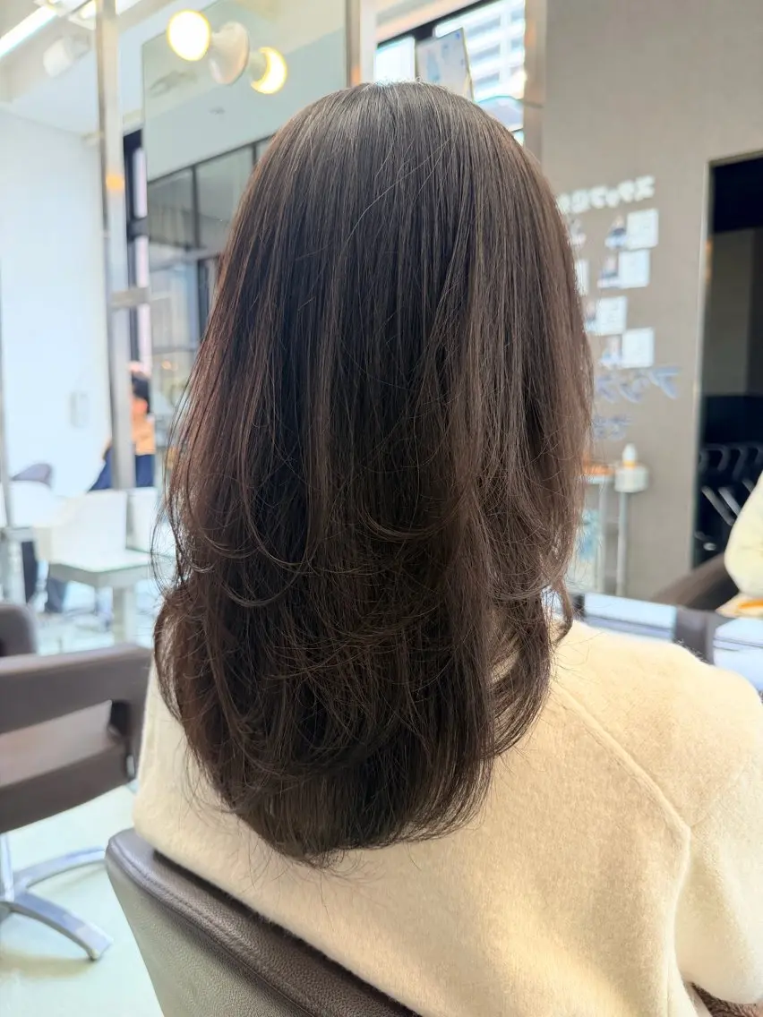 セミロング カット ヘアカラー wil西宮レイヤー 西村徹のヘアスタイル