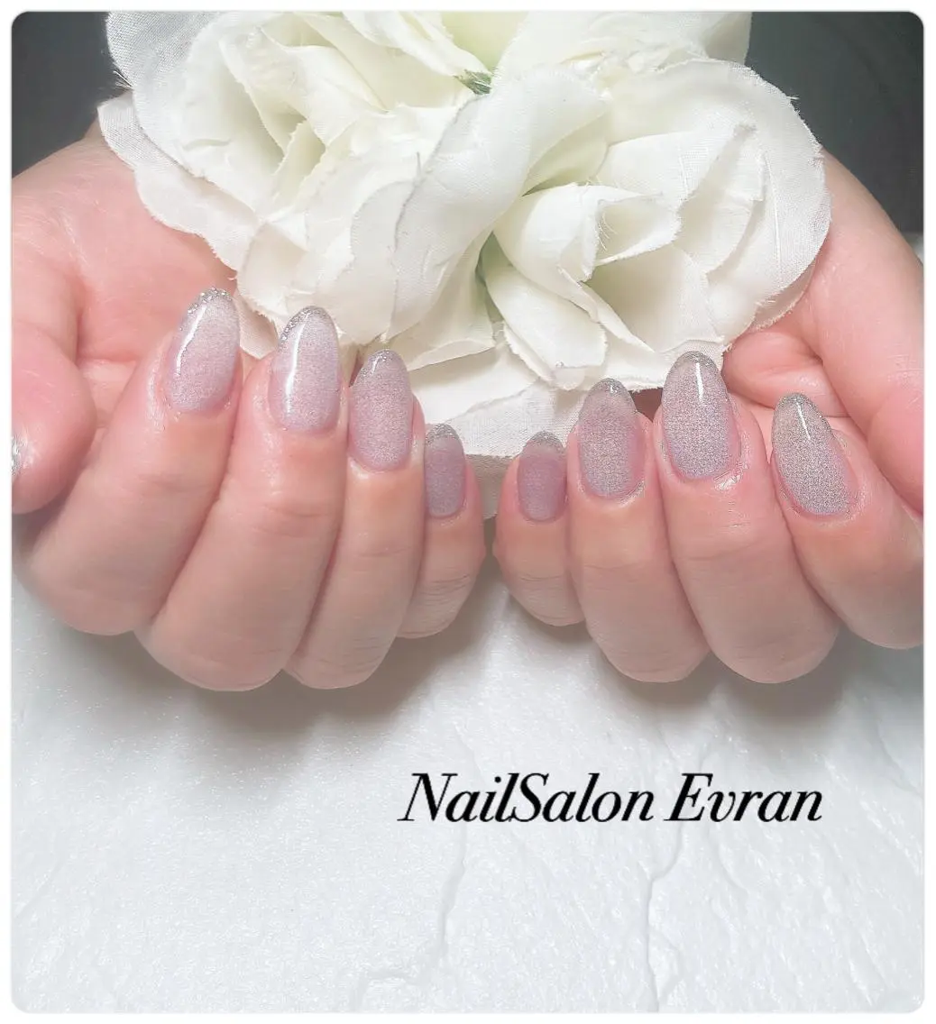 ネイル アートネイル フレンチネイル マグネットネイル 持ち込み ニュアンスネイル ハンドネイル Nail salon Evranのネイルデザイン