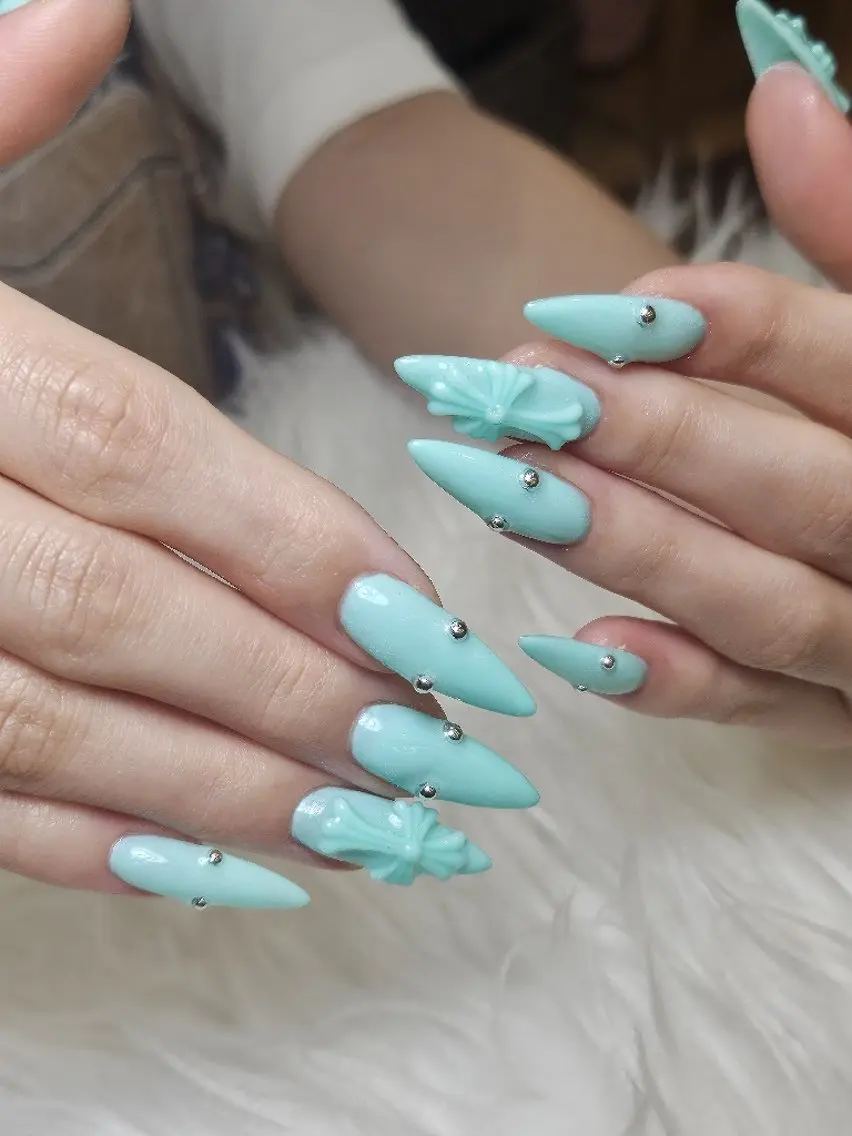 ミディアム Sora NAILのネイルデザイン