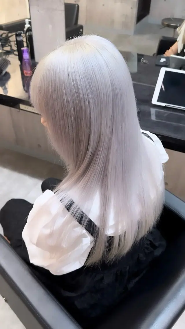 "💎2回ブリーチ💎"カット+ブリーチ2回+カラー/三宮/ケアブリーチ/インナーカラーの写真