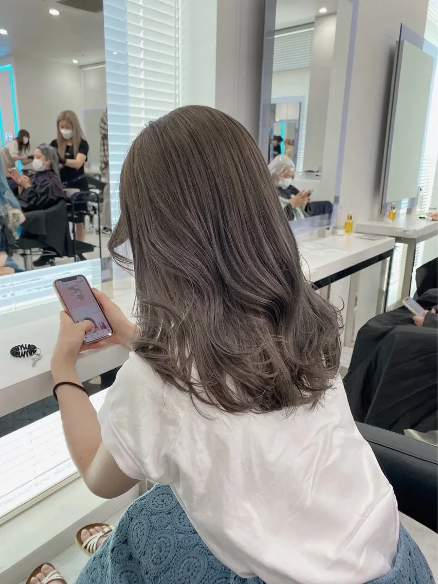 ロング カラー ヘアアレンジ トレンドモテカラー 🩷色落ちまで可愛くのヘアスタイル