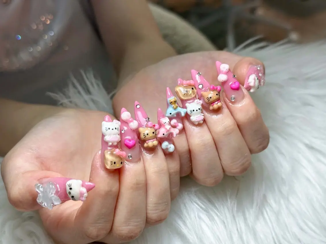 ネイル ハンドネイル NIE MoMoのネイルデザイン