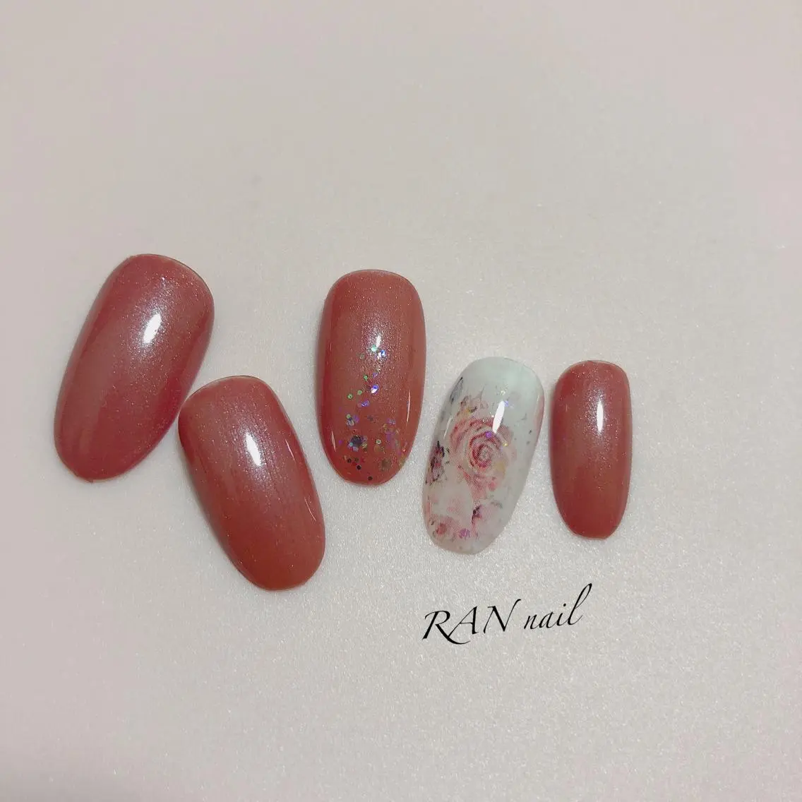 ネイル フラワーネイル フットネイル ワンカラーネイル シンプルネイル RAN nailのネイルデザイン