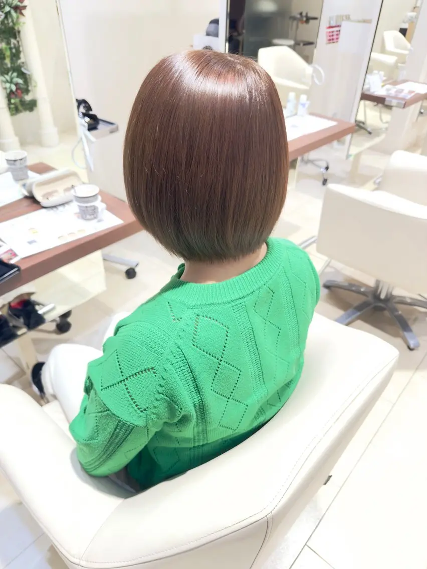 ミディアム トリートメント ヘアカラー 八太 直人のヘアスタイル