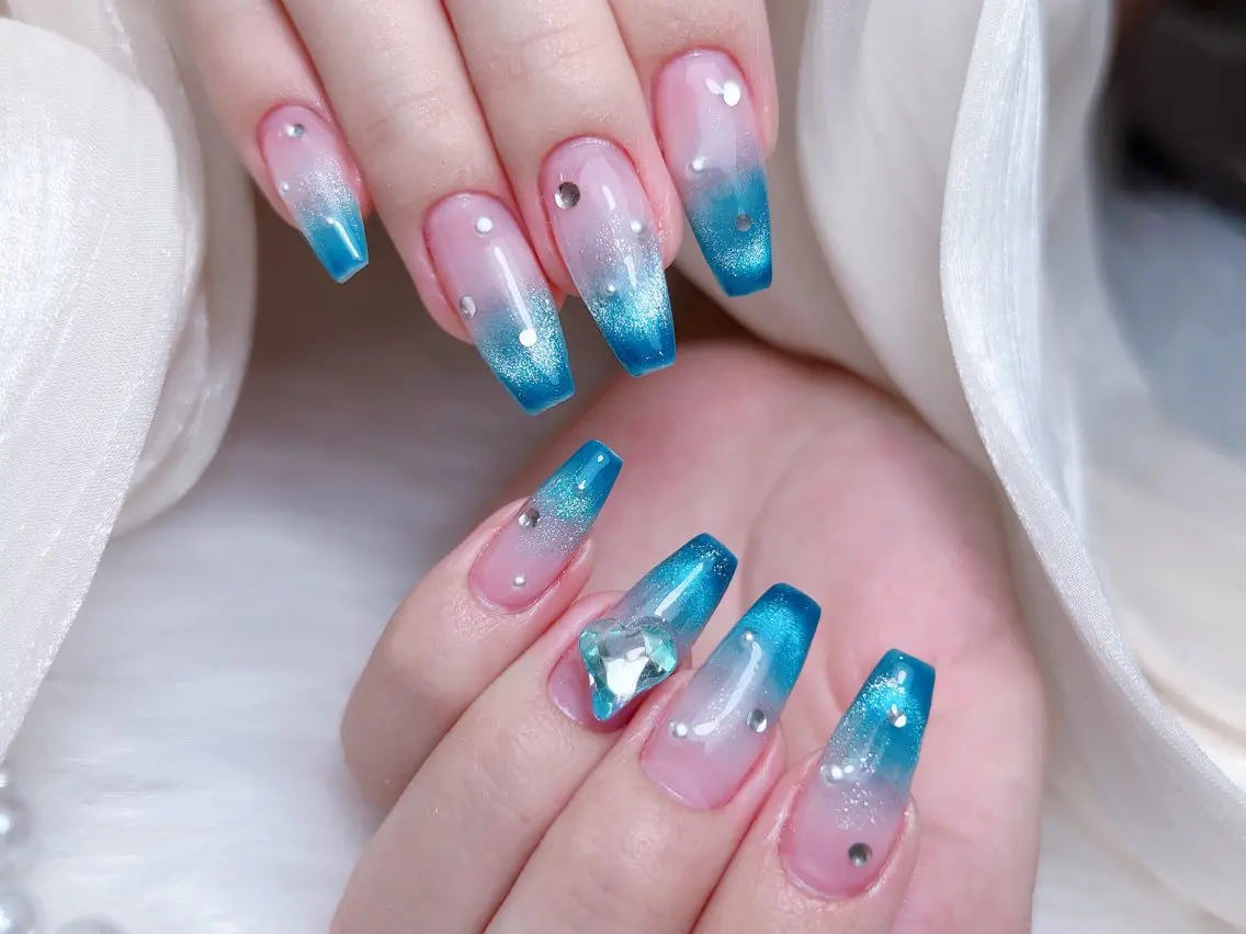 ネイル ハンドネイル M🌷nail 長さだし専門店のネイルデザイン