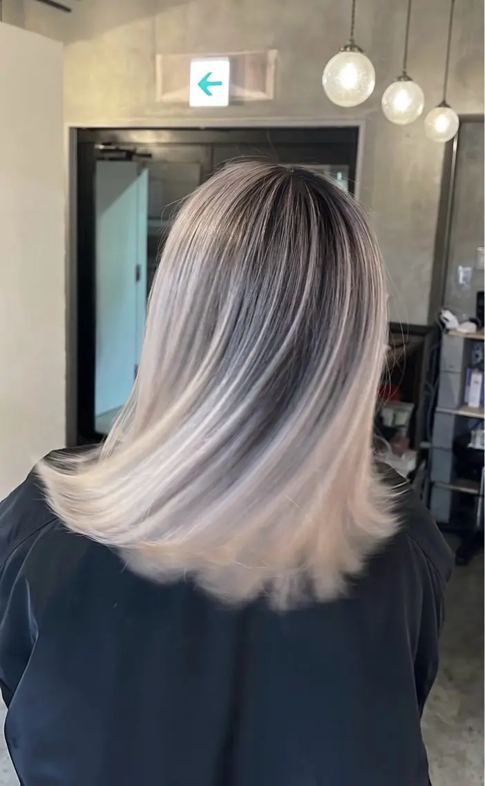 ショート カラー バレイヤージュ グレージュ レイヤーカット ヘアカラー トリートメント 指名数No.1 /NAOYAのヘアスタイル