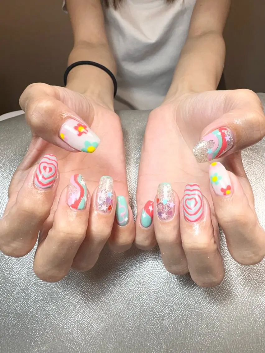 ネイル フラワーネイル ハート ホログラムネイル ハンドネイル ✨韓国✨nail salonLumieのネイルデザイン
