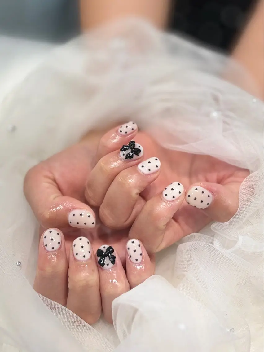 ネイル ドット ハート AQUA 🩵 Maoのネイルデザイン