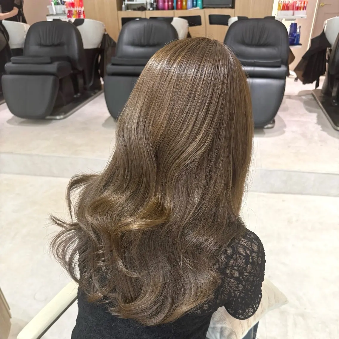 ロング 似合わせカット 小顔カット 縮毛矯正 カット ヘアカラー 1日1名様限定 予約可能のヘアスタイル