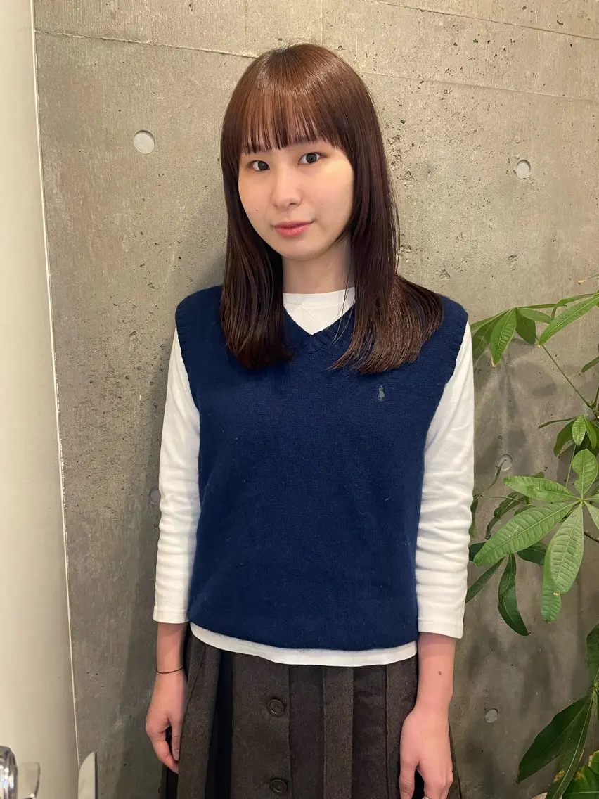 【 前髪カット + 前髪美髪矯正 】の写真