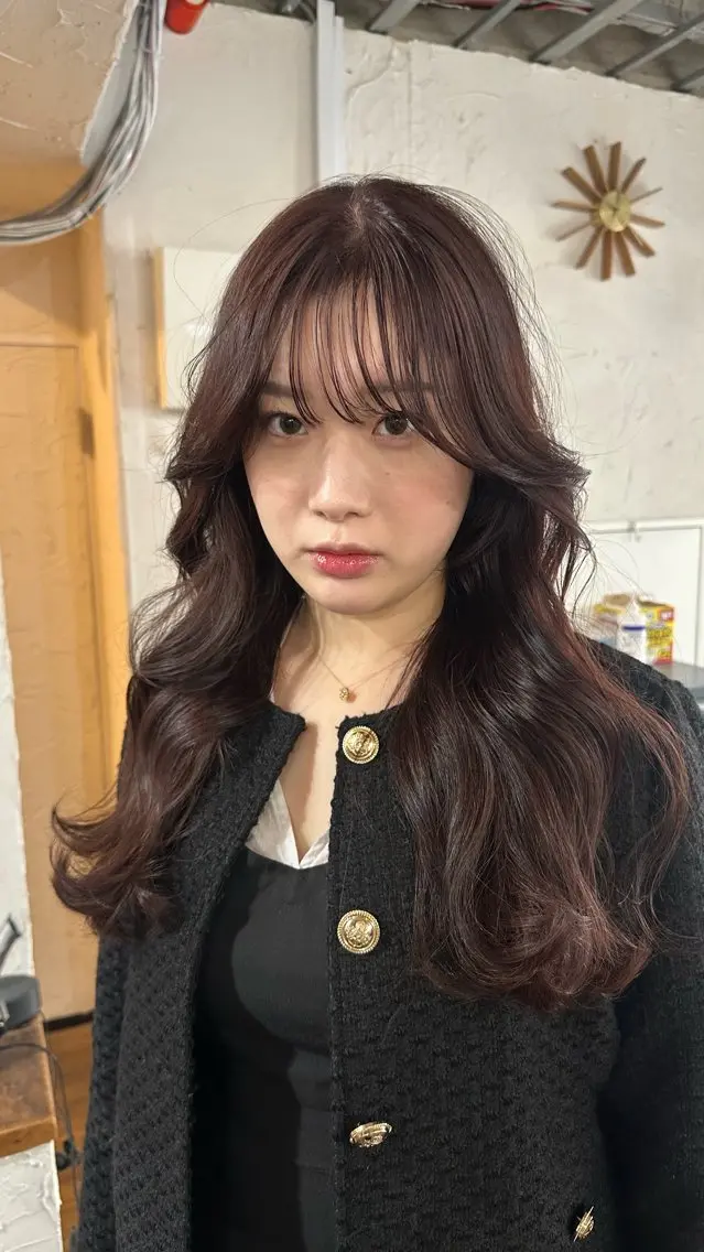 ロング カラー グレージュ ボブ くびれヘア 顔まわりレイヤー 顔周りカット カット ヘアカラー トリートメント 韓国レイヤー柔らかい 地毛風縮毛矯正/マツのヘアスタイル
