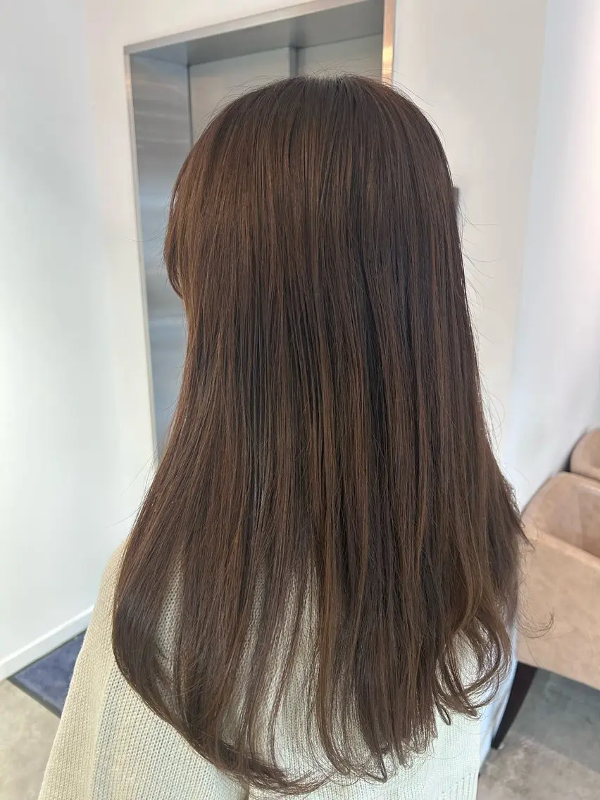 ロング カット ヘアカラー トリートメント 蓮池 愛海のヘアスタイル