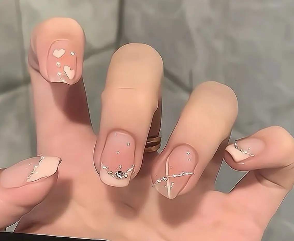 ネイル チークネイル 長さ出し フレンチネイル ガーリー 韓国ネイル sun nail池袋 モデル募集のネイルデザイン