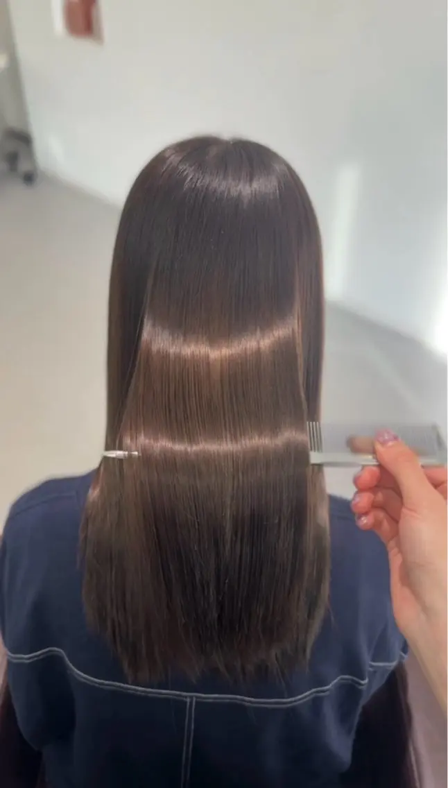 ロング ヘアカラー トリートメント ️🫧透明感カラー& 髪質改善🎀いさきのヘアスタイル