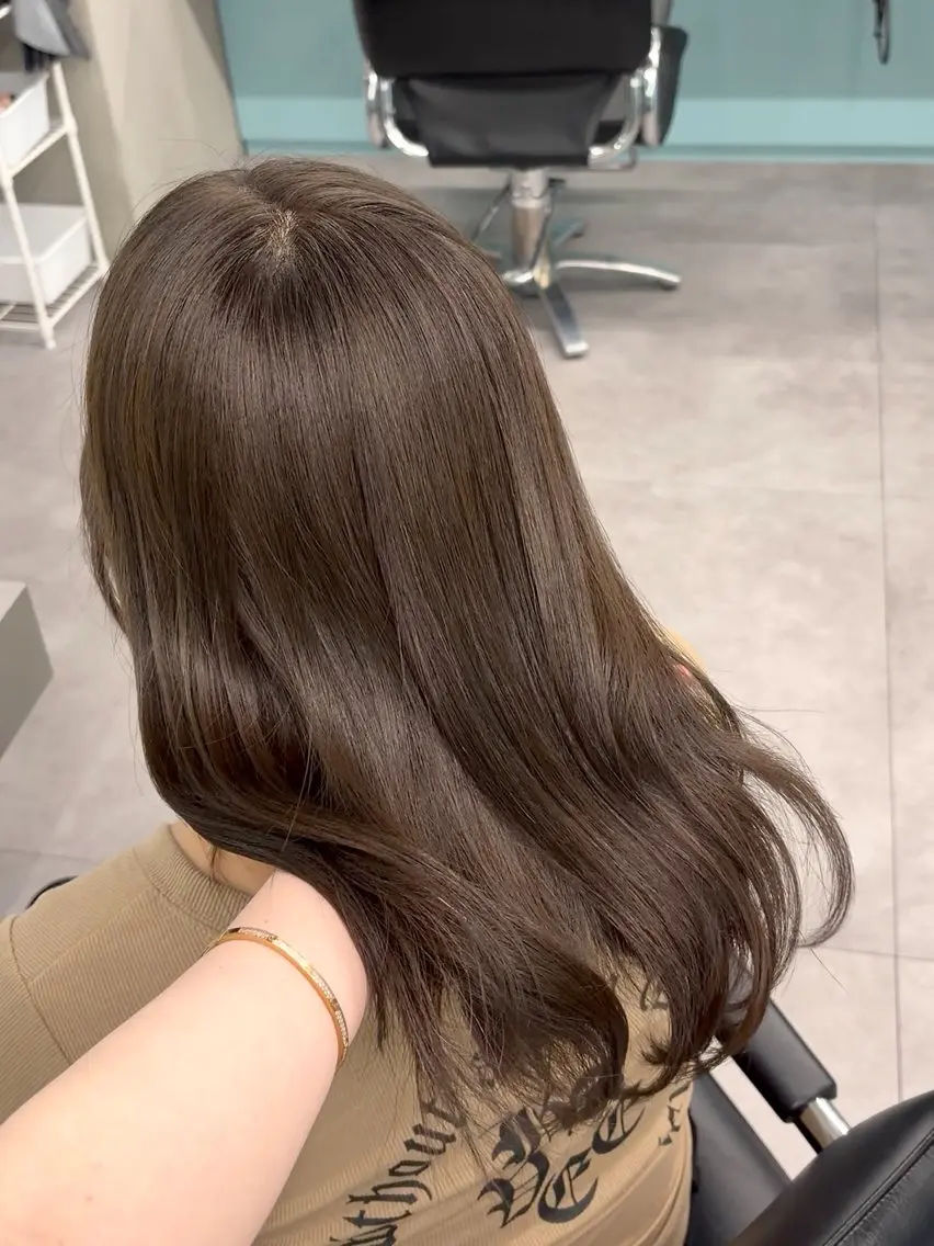 セミロング 切りっぱなしボブ ボブ 顔まわりレイヤー 顔周りカット 髪質改善 kyon🎀 透明感カラー/西梅田のヘアスタイル
