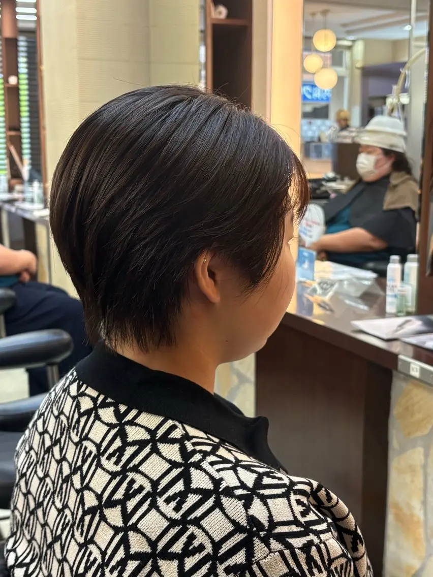 ショート カット 細田 舞乃のヘアスタイル