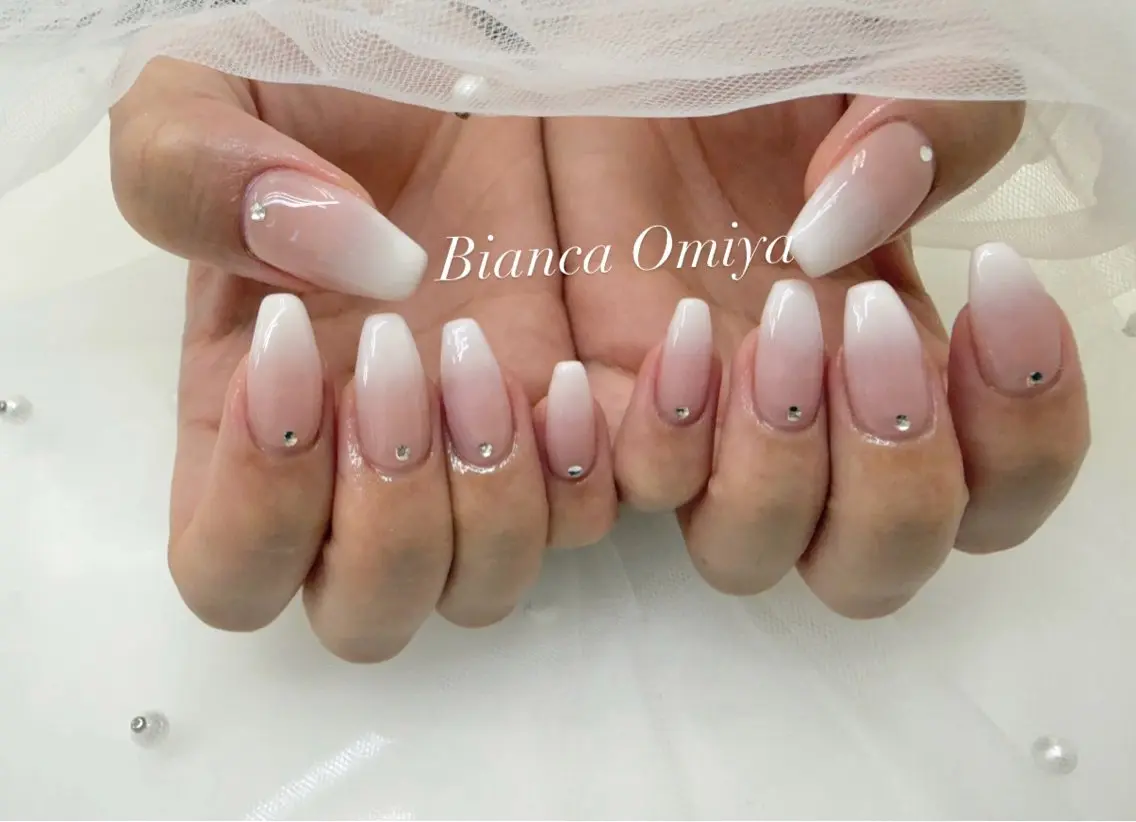 ネイル フラッシュネイル フレンチネイル ジェルネイル グラデーション マグネットネイル ハンドネイル Bianca大宮 入江のネイルデザイン