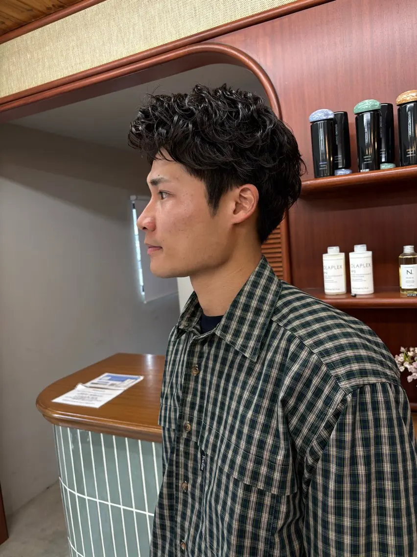 ショート パーマ メンズ メンズパーマ ニュアンスパーマ 五十嵐 雄毅のヘアスタイル