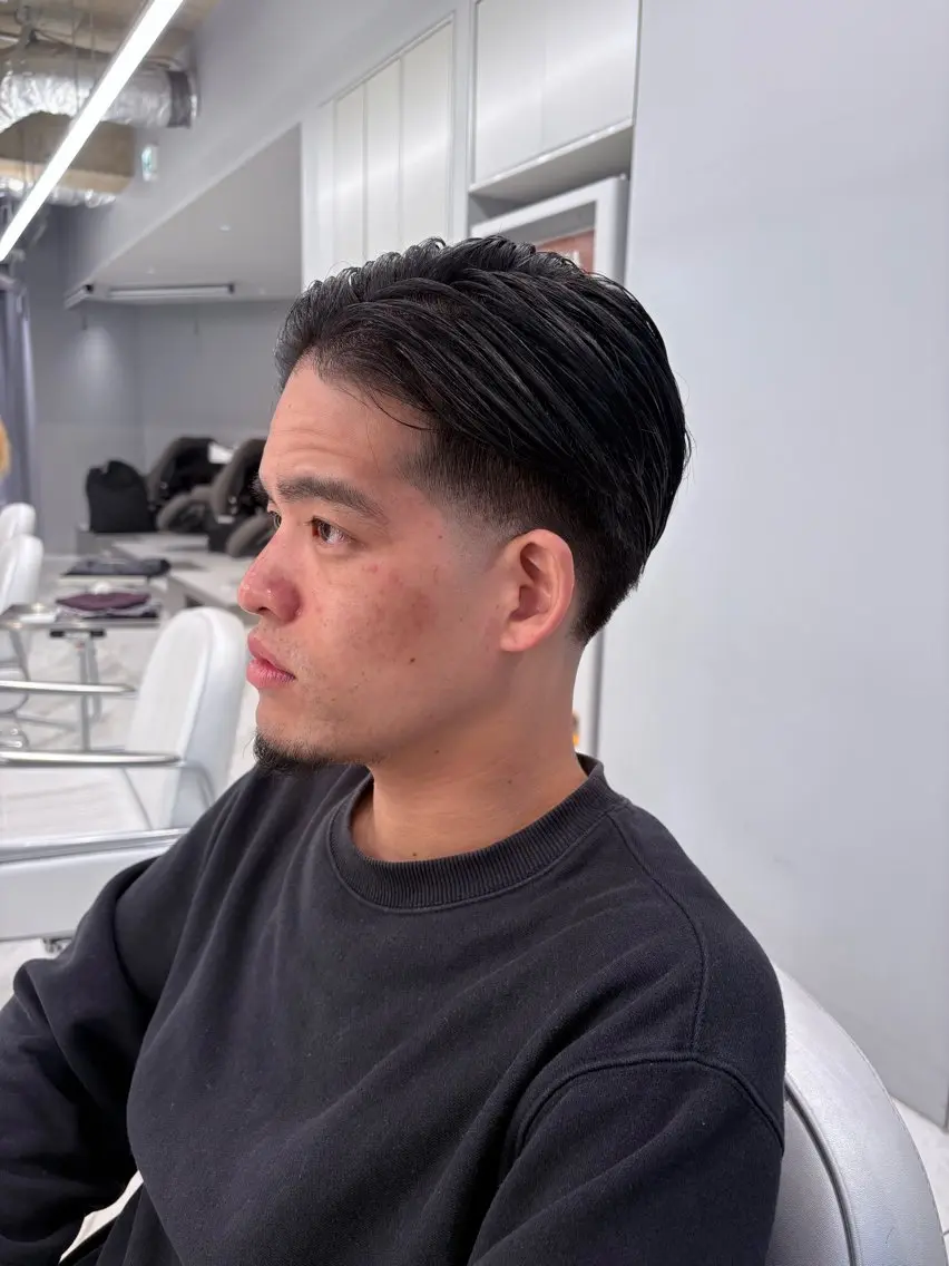 ショート カラー メンズ フェードカット スキンフェード カット ヘッドスパ 菜々🦖新宿 men's特化のヘアスタイル