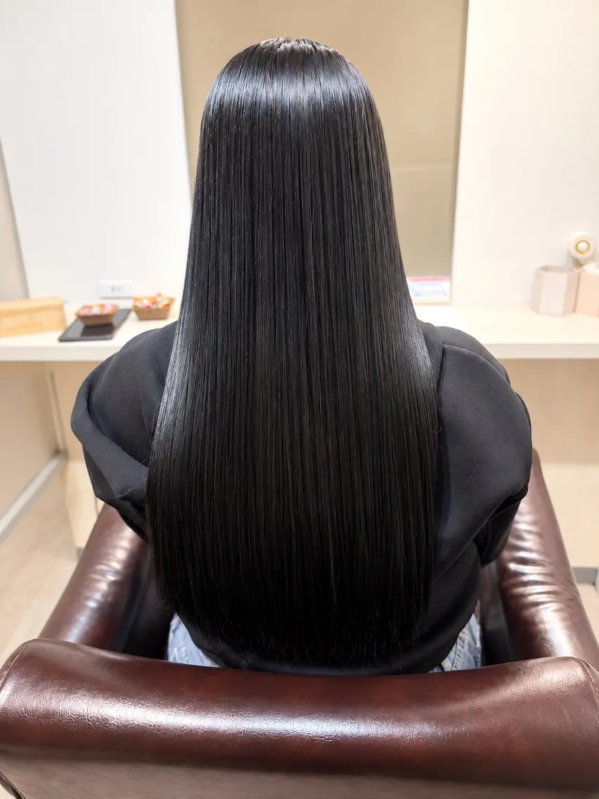 ロング パーマ ヘアカラー 縮毛矯正 トリートメント ブリーチでもできる 縮毛矯正相原慎🌈のヘアスタイル