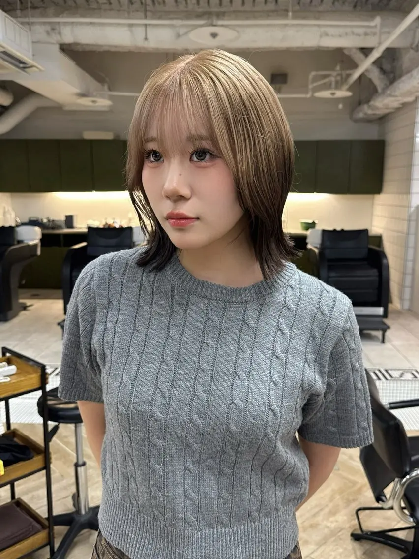 ミディアム カット ヘアカラー トリートメント ダブルカラーベージュ 新潟/万代/髙橋魁真のヘアスタイル