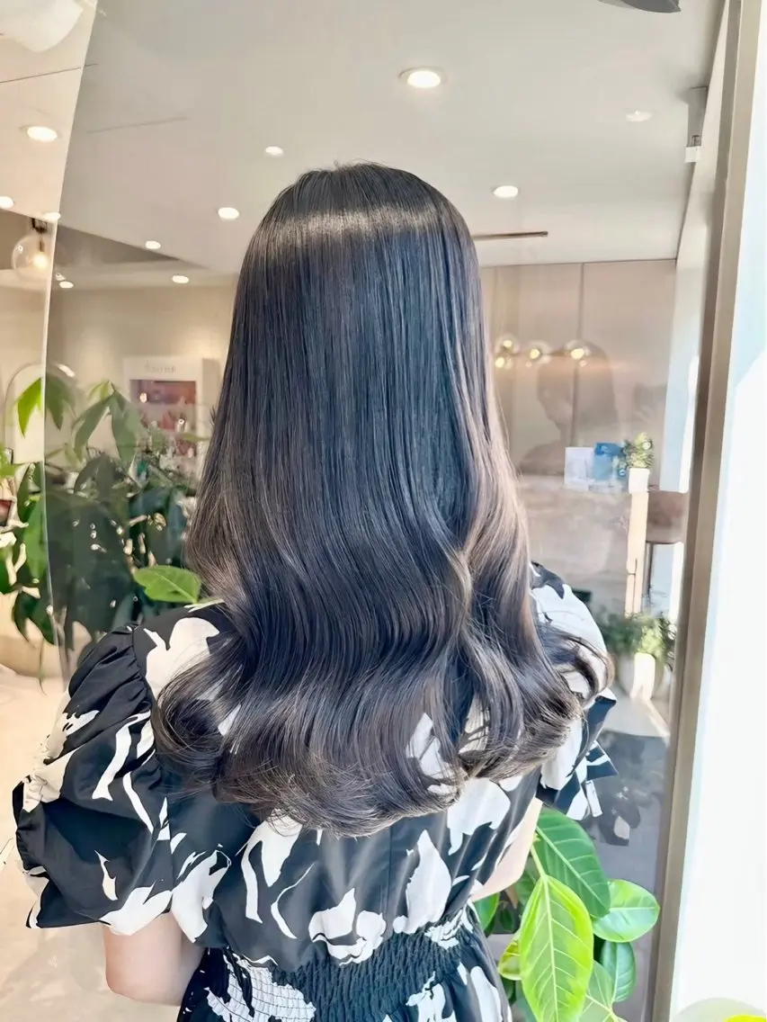 ロング パーマ 似合わせカット 小顔カット 縮毛矯正 1日1名様限定 予約可能のヘアスタイル