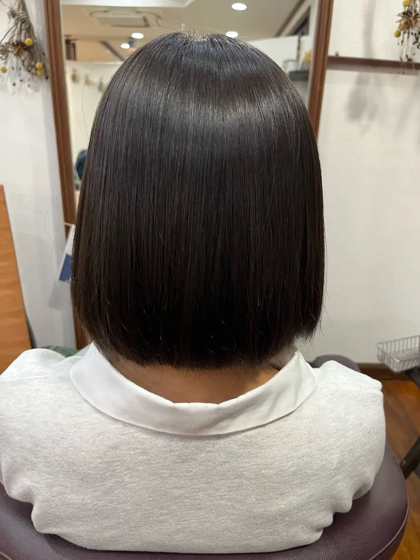 【👑憧れのストレートへ🪐】縮毛矯正+熱ダメージ補修トリートメント🧴の写真
