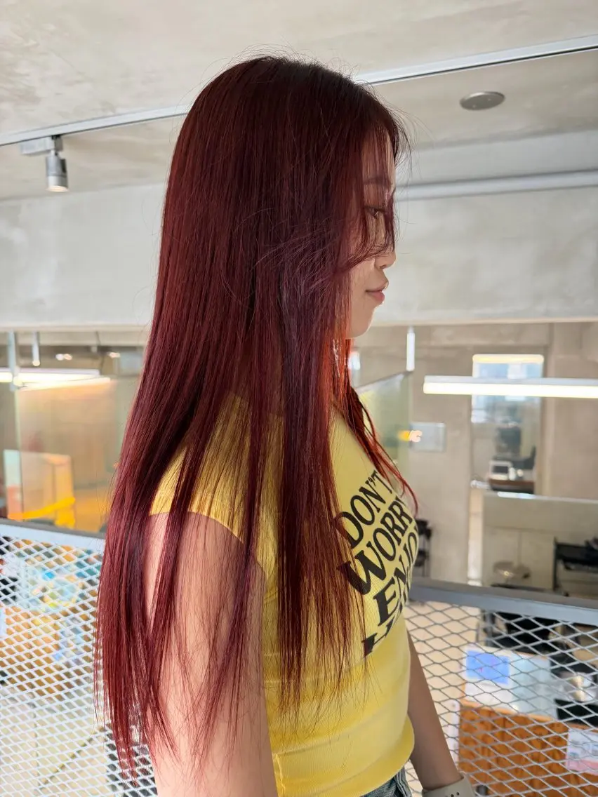 ロング カラー レッドカラー カット ヘアカラー トリートメント 🎀暖色カラー🎀 おかだみほのヘアスタイル