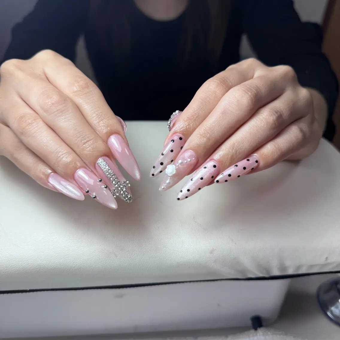 ネイル チークネイル フレンチネイル グラデーション 韓国ネイル マグネットネイル ハンドネイル Hana Nailのネイルデザイン