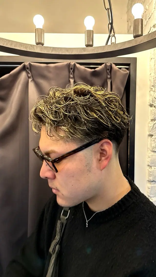 パーマ メンズ メンズハイライト カット パーマ hack 佐藤龍空のヘアスタイル