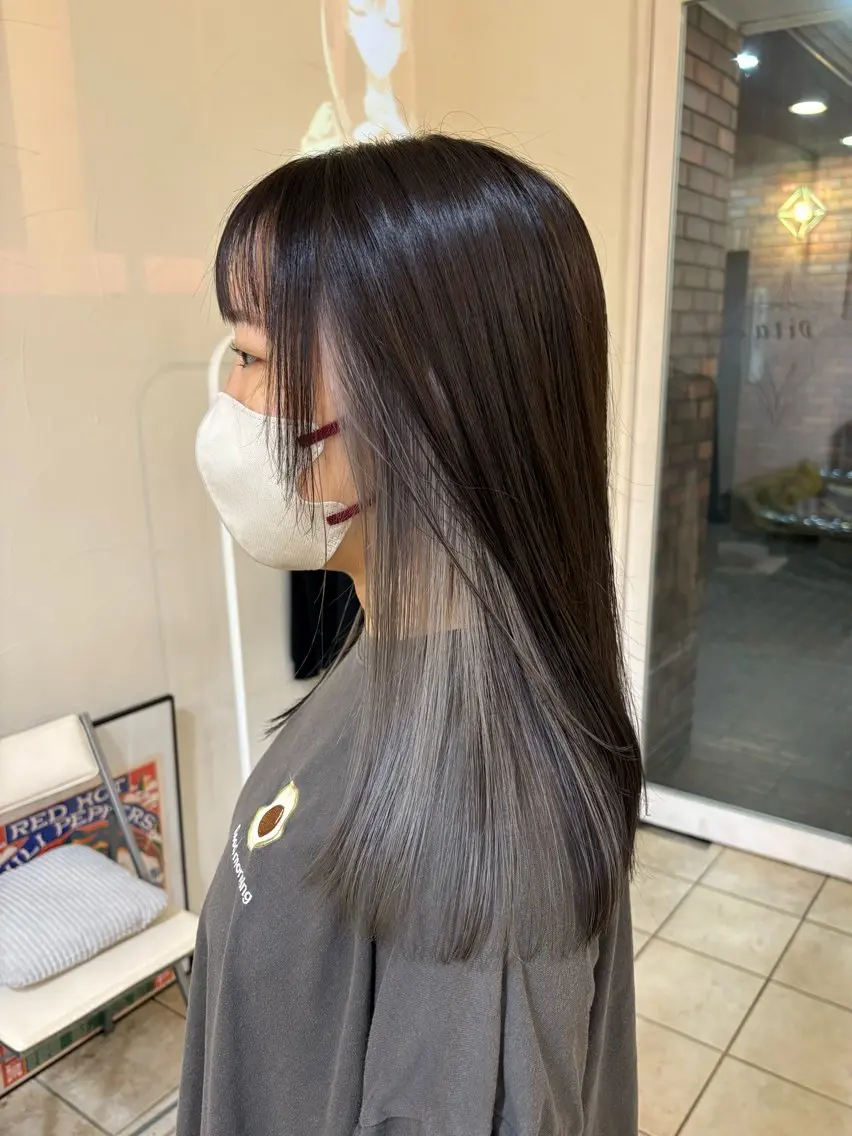【⭐️ミニモ学割⭐️】フェイスフレーミングorイヤリングカラー＋全体カラー＋2stepトリートメント🫧の写真