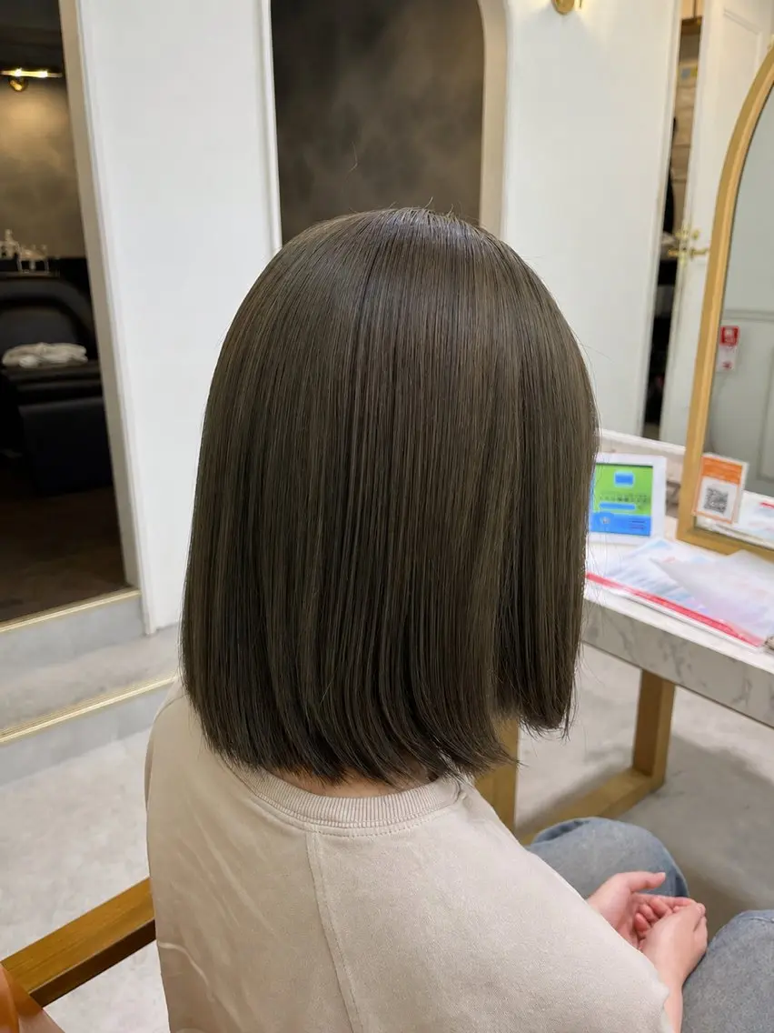 ショート ヘアカラー 長島美織 /透明感カラーのヘアスタイル
