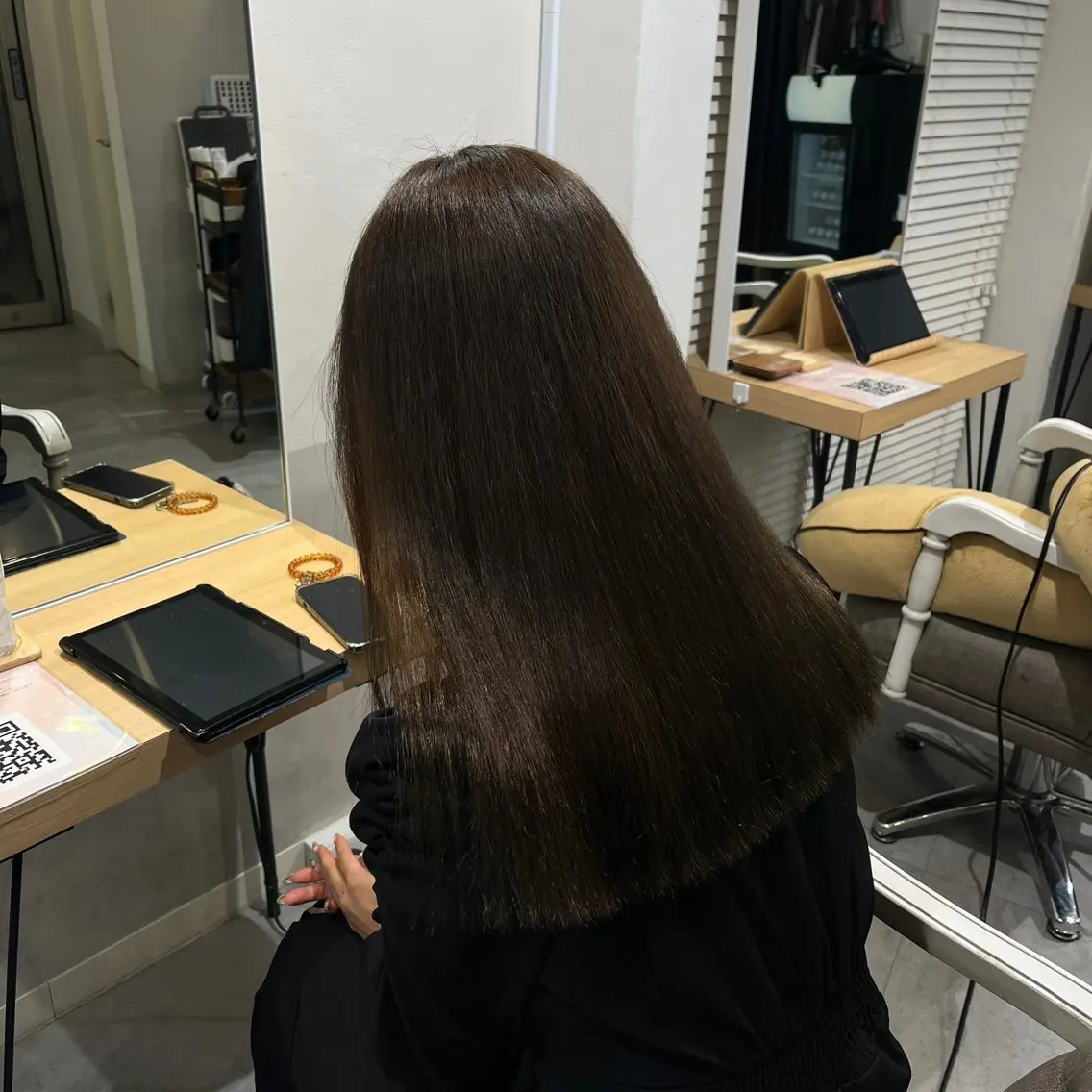 セミロング カラー ブリーチ ブラウンカラー 透明感カラー デザインカラー ヘーゼル ヘアカラー トリートメント sayuri /大阪・心斎橋美容師のヘアスタイル